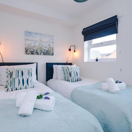 Bright 2-Bed Cottage In Chester By 53 Degrees Property, Ideal For Couples & Small Groups, City Centre - Sleeps 6 Екстер'єр фото