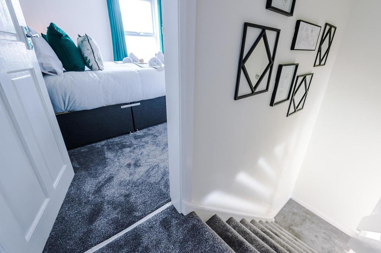 Bright 2-Bed Cottage In Chester By 53 Degrees Property, Ideal For Couples & Small Groups, City Centre - Sleeps 6 Екстер'єр фото