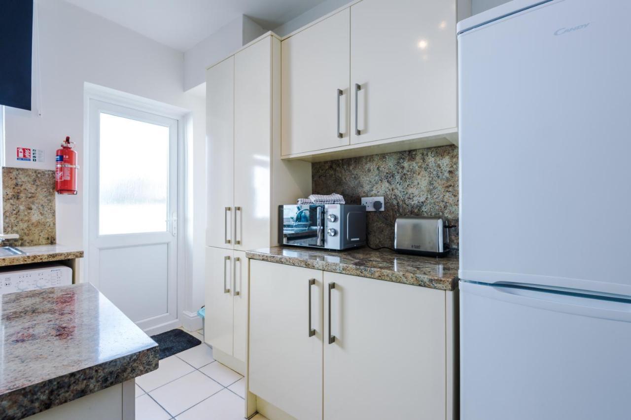 Bright 2-Bed Cottage In Chester By 53 Degrees Property, Ideal For Couples & Small Groups, City Centre - Sleeps 6 Екстер'єр фото